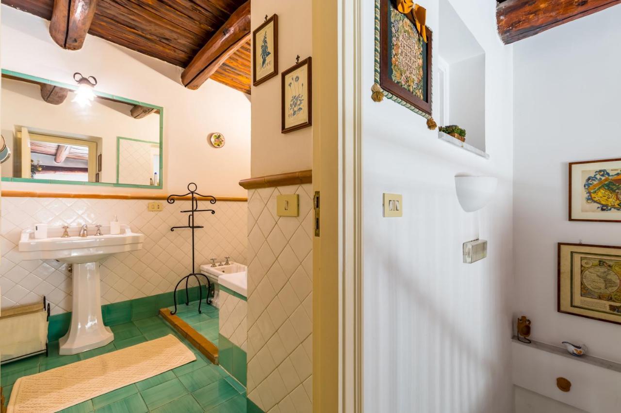 Residenza Capano Charming House By Napoliapartments Dış mekan fotoğraf