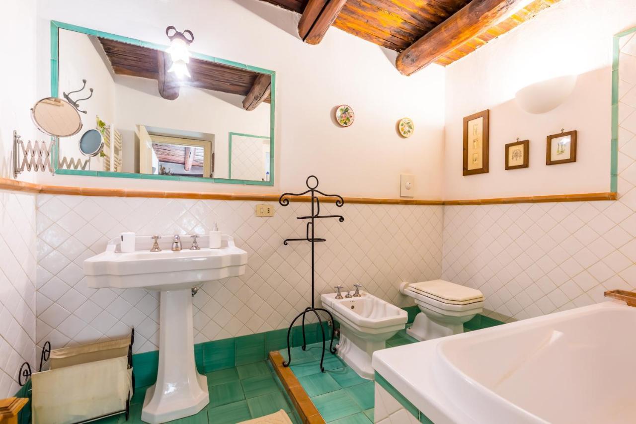 Residenza Capano Charming House By Napoliapartments Dış mekan fotoğraf