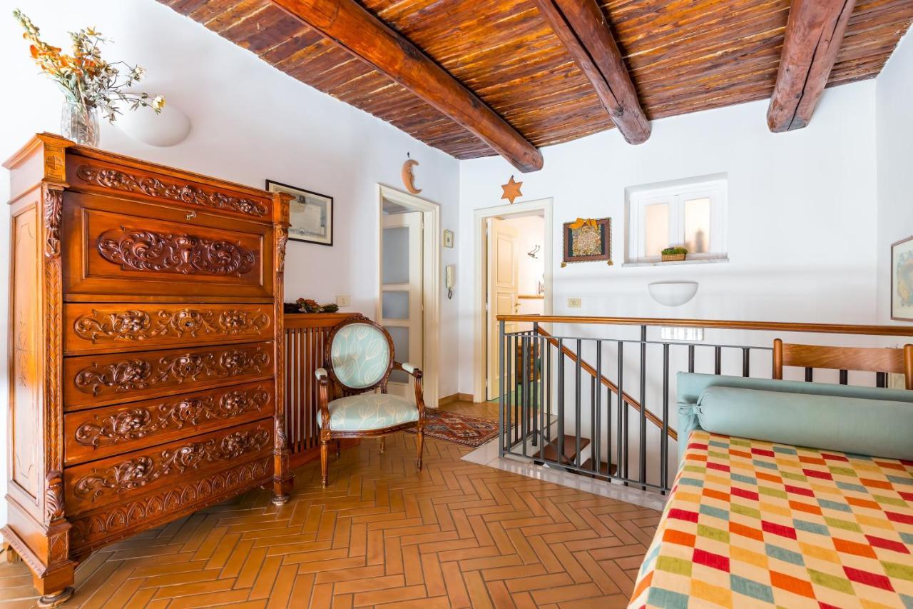Residenza Capano Charming House By Napoliapartments Dış mekan fotoğraf
